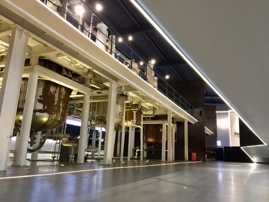 1608104134953421F18i.jpg 11.jpg